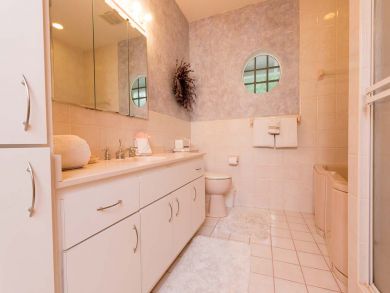 Beachfront Vacation Rental on Coco Plum Beach